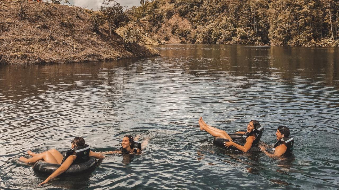 Cardinal Glamping Hotel Guatape Ngoại thất bức ảnh